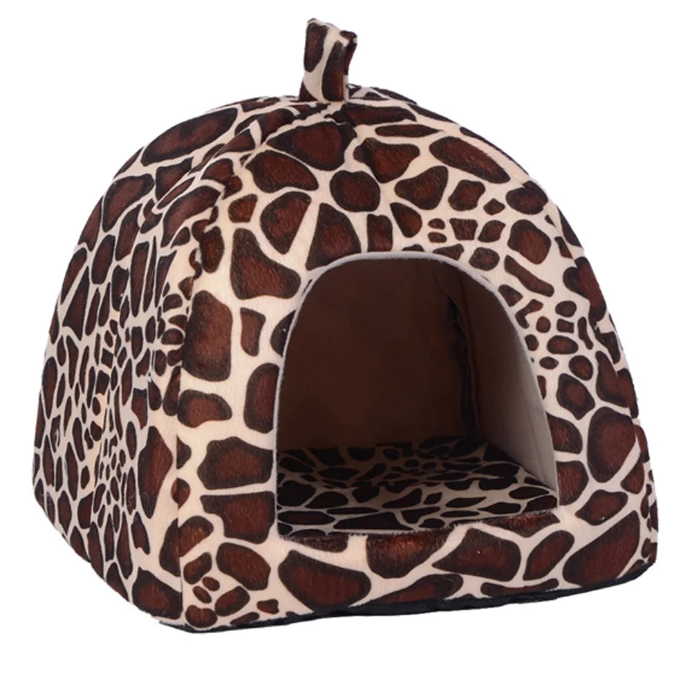 🍓 Strawberry Pet House – Cozy Foldable Nest for Cats & Small Dogs